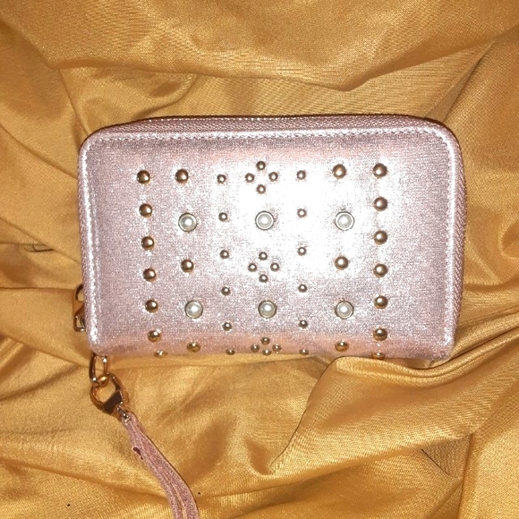 Wallet - Picture 2 of 8